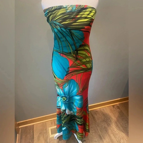 Kimcine Curve Dresses & Skirts - Kimcine Curve Large Bodycon Maxi Hawaiian Dress Strapless